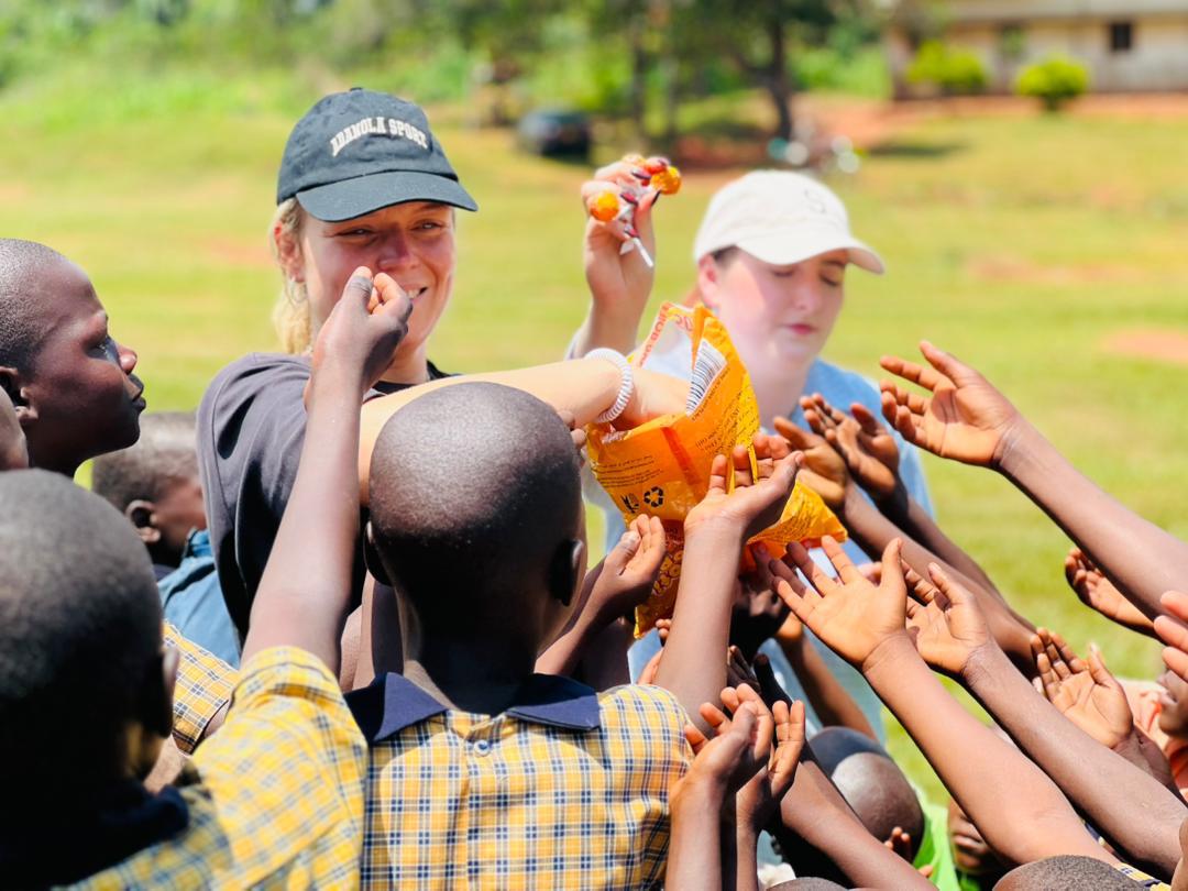 Volunteer teaching